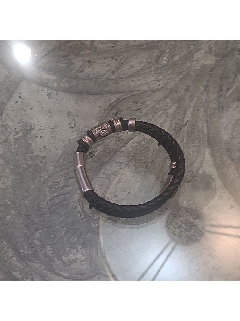 LEATHER AND STAINLESS STEEL MENS BRACELET